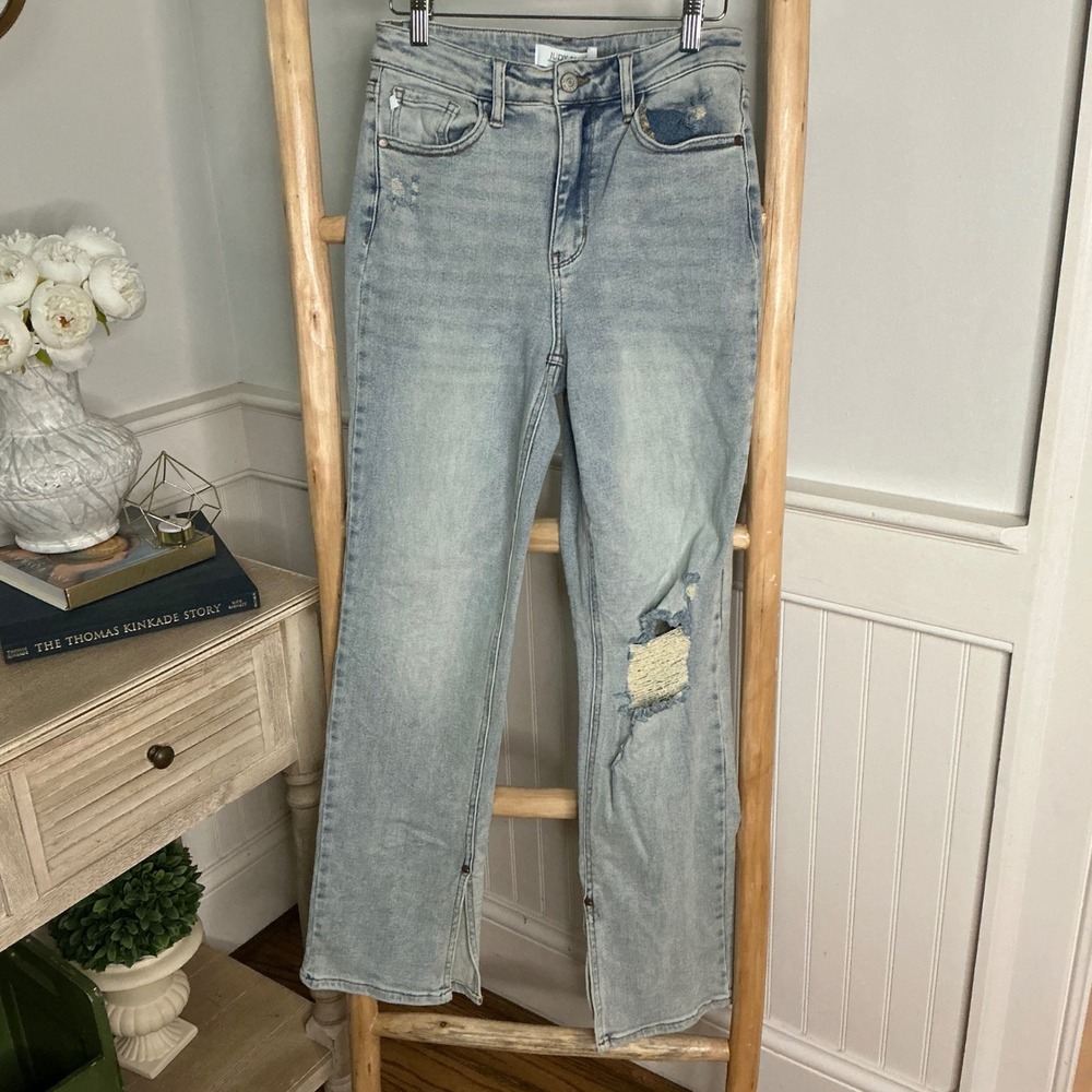 Judy Blue Los Angeles Light Wash Distressed Straight Leg Slit Hem Jeans 7/28